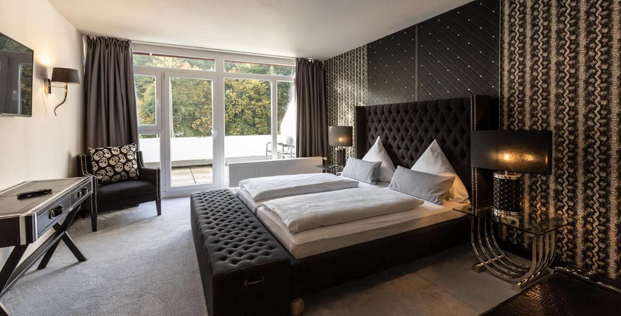Hotel Luisenpark Bad Bergzabern Ngoại thất bức ảnh