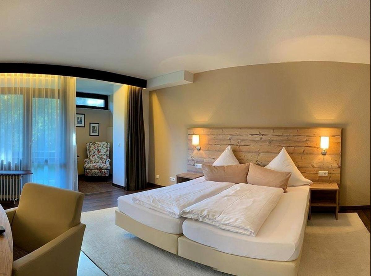 Hotel Luisenpark Bad Bergzabern Ngoại thất bức ảnh
