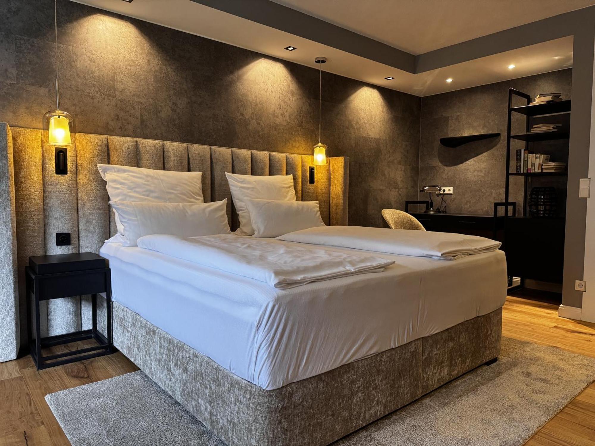 Hotel Luisenpark Bad Bergzabern Ngoại thất bức ảnh