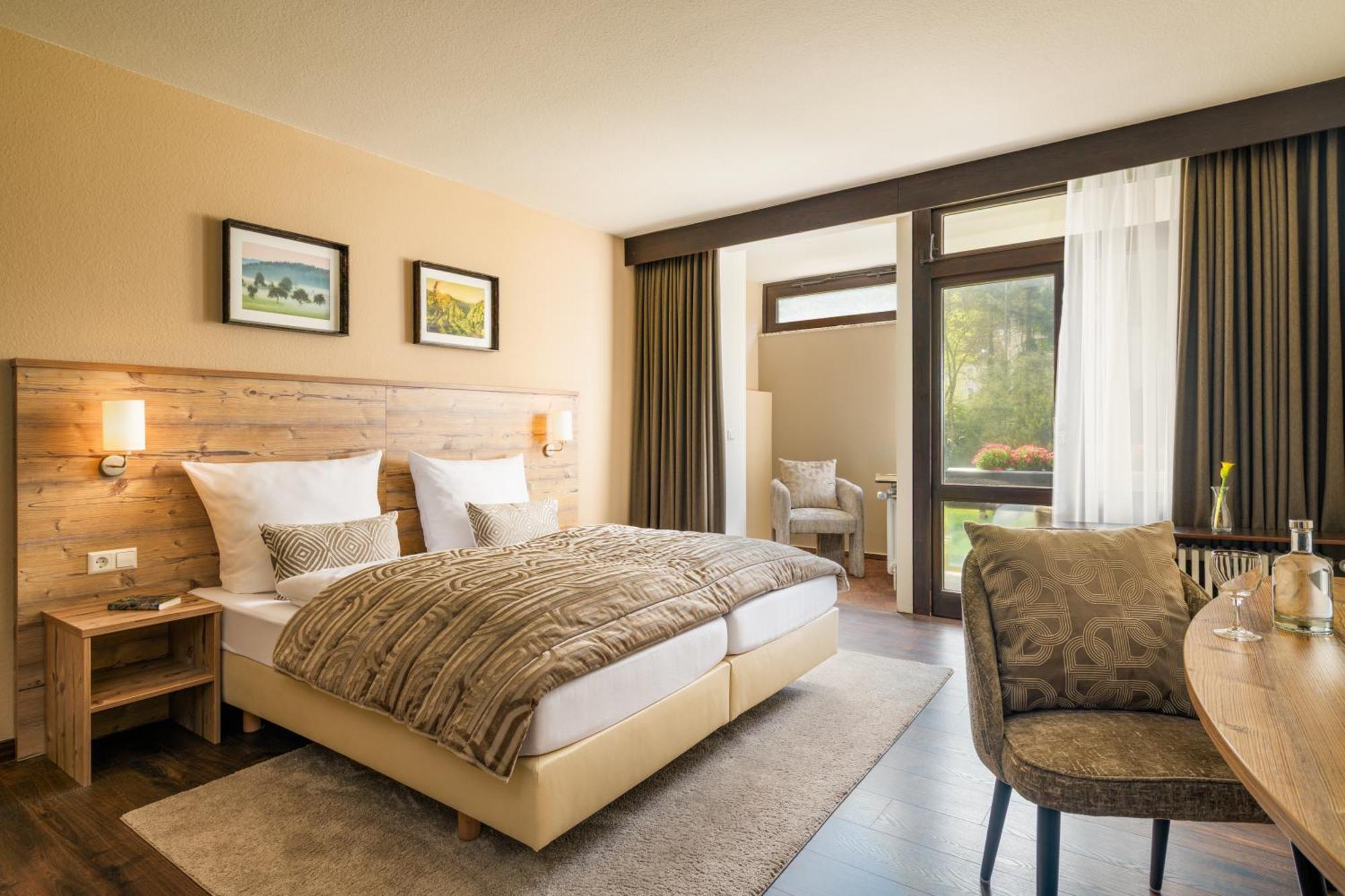 Hotel Luisenpark Bad Bergzabern Ngoại thất bức ảnh